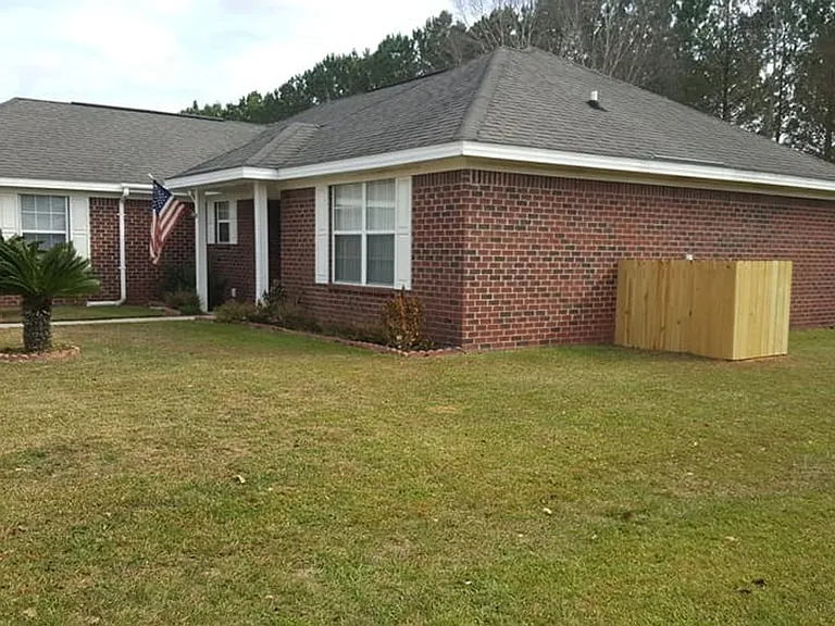 502 Meadow Ln — Photo 16