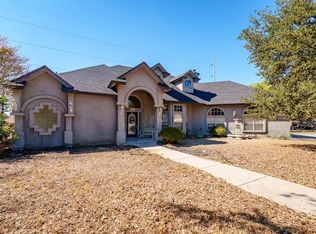 106 Rolling Ridge Dr, Del Rio, TX 78840