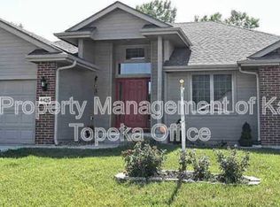 4425 SW Cambridge Ave, Topeka, KS 66610