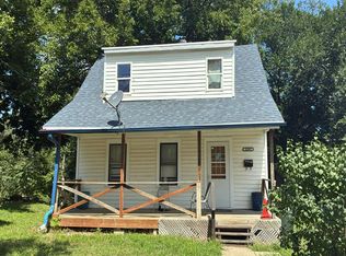 2105 W 5th St, Sioux City, IA 51103