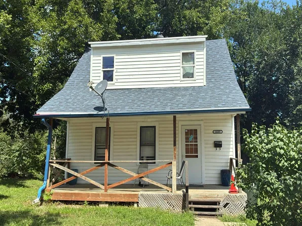 2105 W 5th St, Sioux City, IA 51103