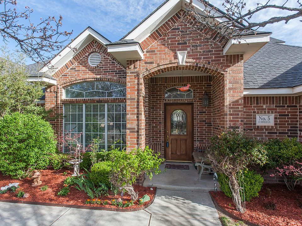 1st image of 5 Muirfield Ln