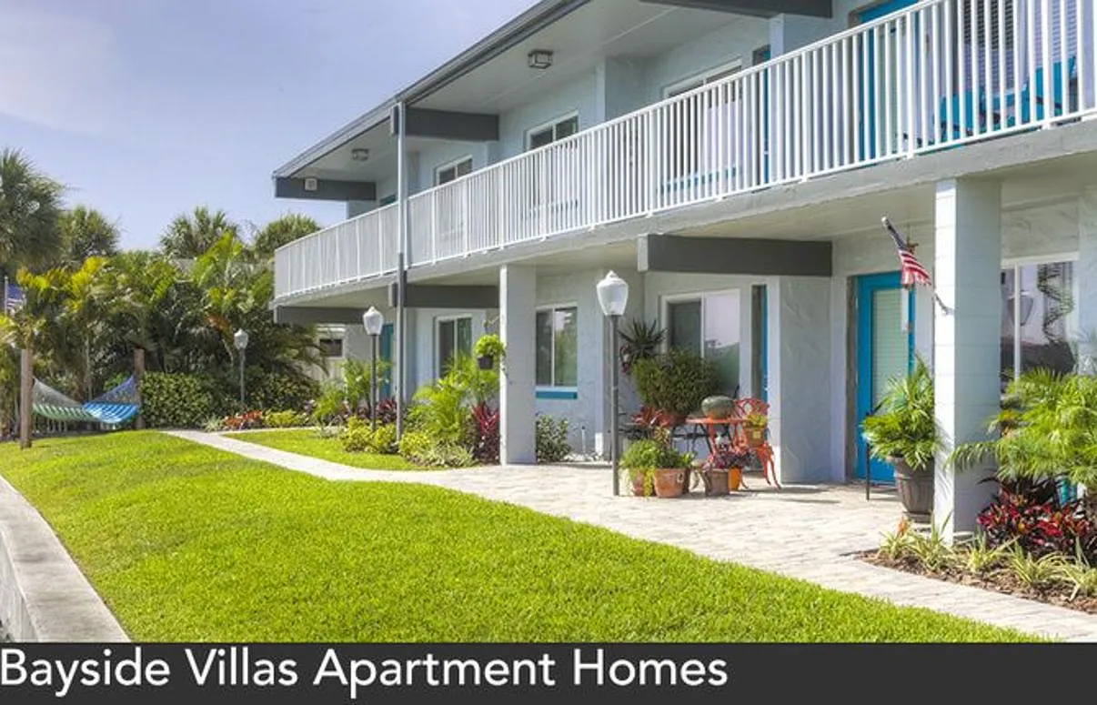 Bayside Villas Apartments — Photo 1