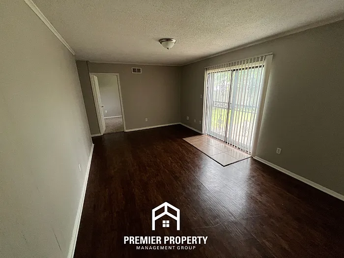 4190 Arrowood Ave — Photo 4