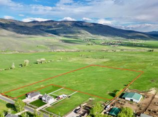 388 E Boulderville Rd, Oakley, UT 84055