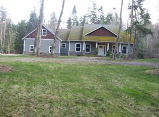 500 Meadowview Ln, Oak Harbor, WA 98277