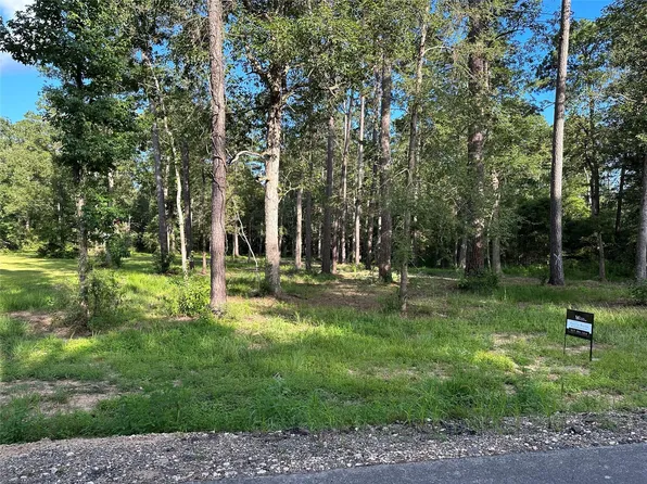 1475 Lakewood Dr, Woodville, TX 75979