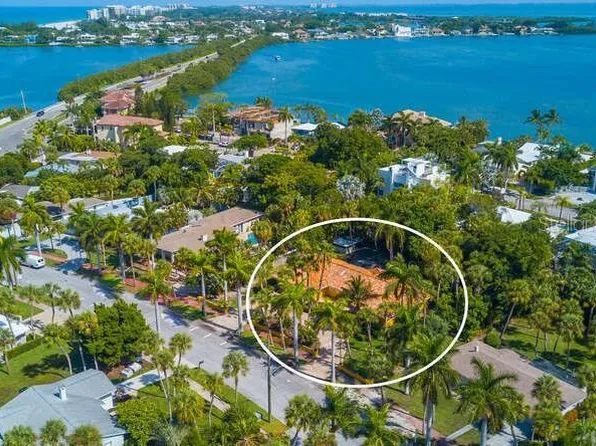 204 N Adams Dr, Sarasota, FL 34236