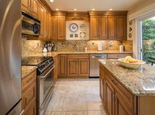 110 Darby Pl, San Bruno, CA 94066