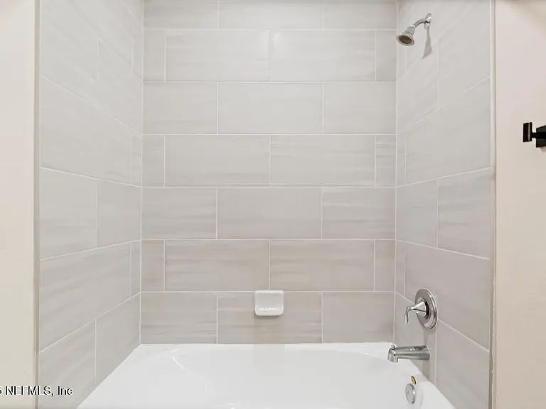 1620 Pottsburg Point Dr — Photo 18