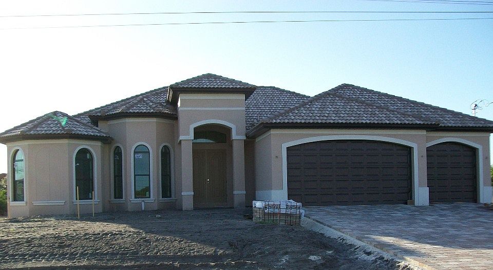 1st image of 1220 NW 37th Pl
