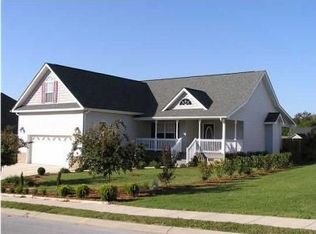 8566 Demars Ln, Hixson, TN 37343