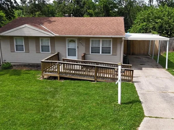 4907 Valley Ln, Saint Joseph, MO 64503