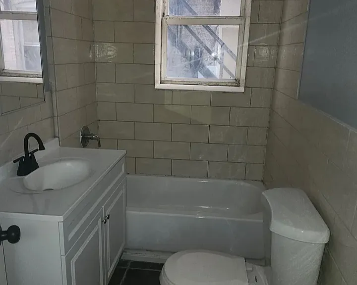 275 S 7th St #BS — Photo 3