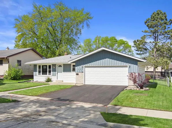 1682 Echo LANE, Racine, WI 53406