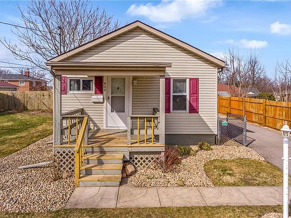 3rd image of 409 E Hopocan Ave