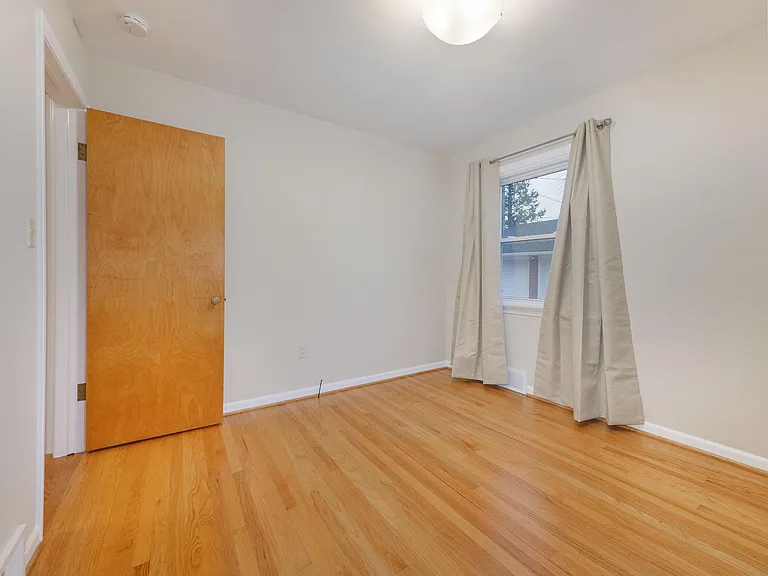 516 Berkley Ave #1 — Photo 28