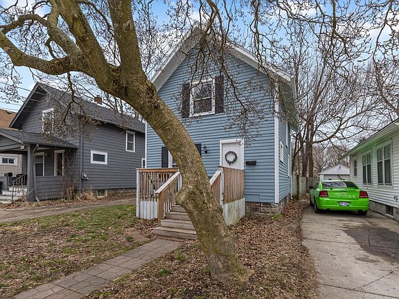 3rd image of 1513 Knollwood Ave