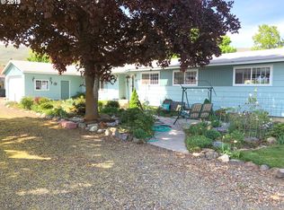 1855 17th St, Baker City, OR 97814