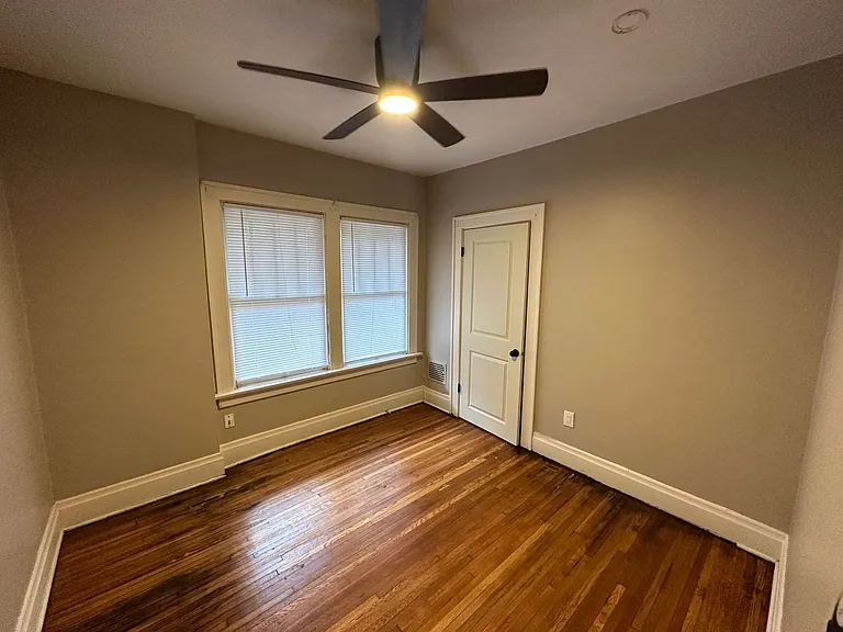 E 18th Ave 323-325 CR — Photo 17