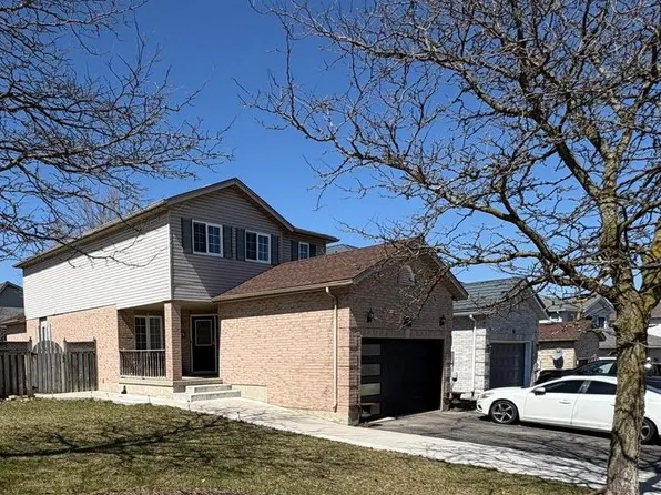 40 Alderson Dr, Cambridge, ON N3C 4C5