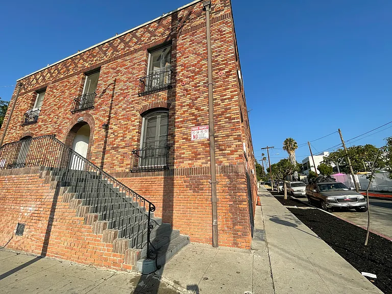1443 N Alvarado St #103-1/2 — Photo 6