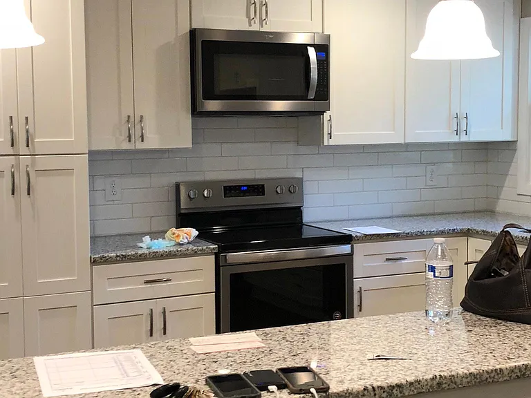 3211 Howell Dr SE — Photo 9
