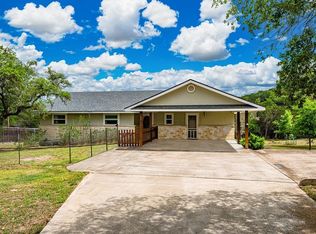 102 Stacy Ln, Kerrville, TX 78028