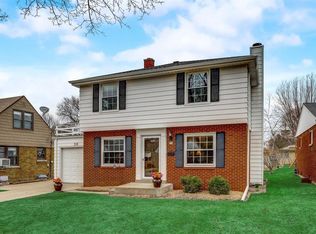 518 N 106th St, Wauwatosa, WI 53226