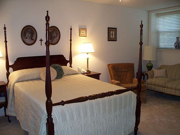 Spacious Main Bedroom