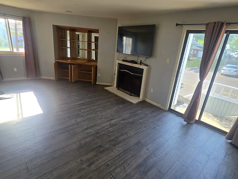 1801 Waldon Ct — Photo 4
