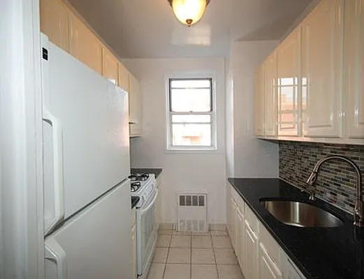 Rented by SW Queens Mezzanine | media 8