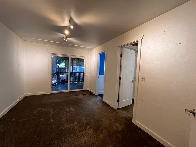 3 bed, 1400 sqft, $3,250 — Photo 4