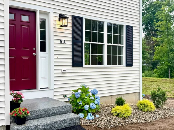 5A Violette Drive, Epping, NH 03042