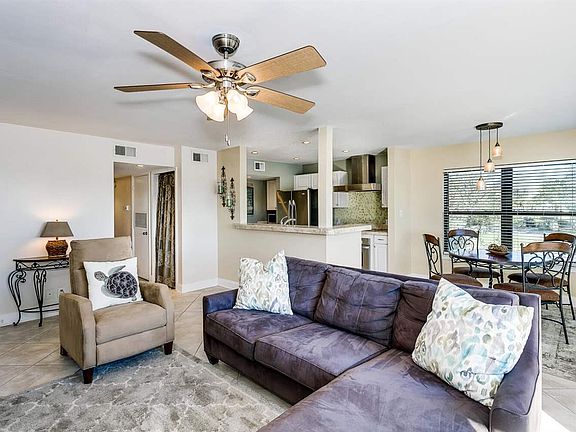 3rd image of 200 Pensacola Beach Rd APT I1