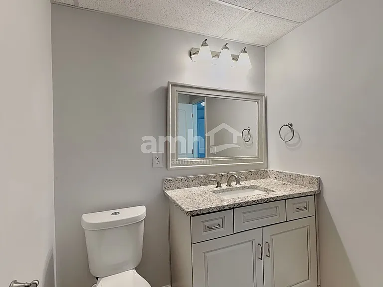 5075 Roxton Ln — Photo 20