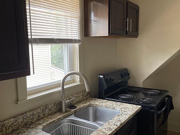 4th image of 552 Carrol St