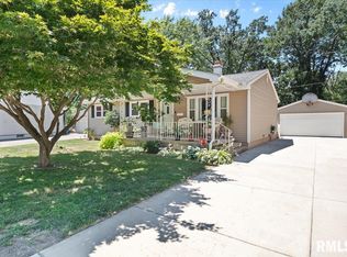 118 Dawn Dr, Springfield, IL 62702