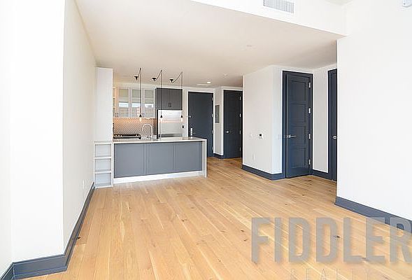 1st image of 10 Montieth St APT 644
