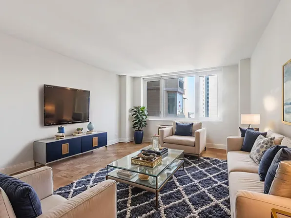 400 East 71st Street image 1 of 10