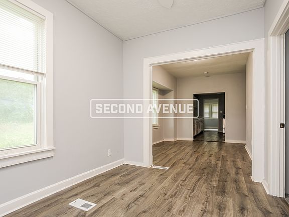 5th image of 1037 Metropolitan Ave