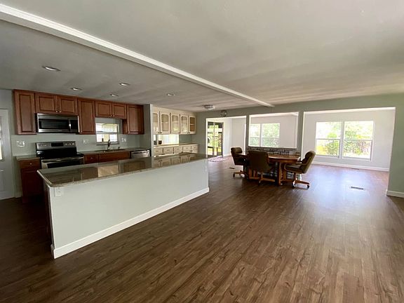 5th image of 8 Banza Ct