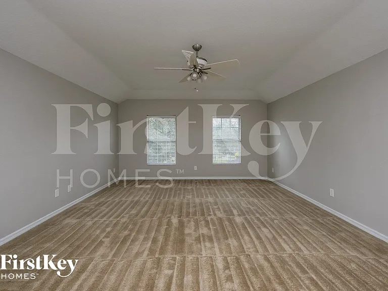 527 Dunaway Dr — Photo 13