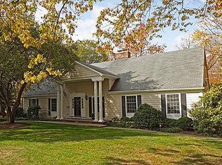 388 Lake View Dr, Wyckoff, NJ 07481