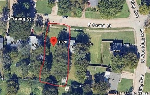 2nd image of 1828 E Young St