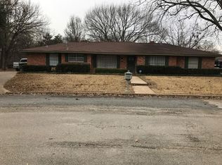 1906 Nancy Lea Rd, Bonham, TX 75418