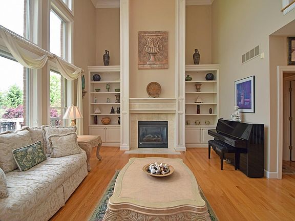 5th image of 4831 Tillinghast Ct