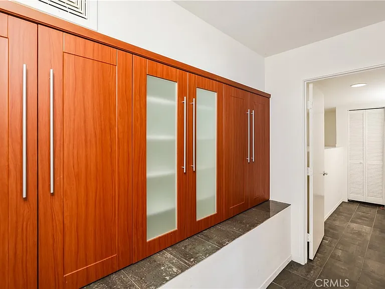 599 Alta Vis — Photo 36