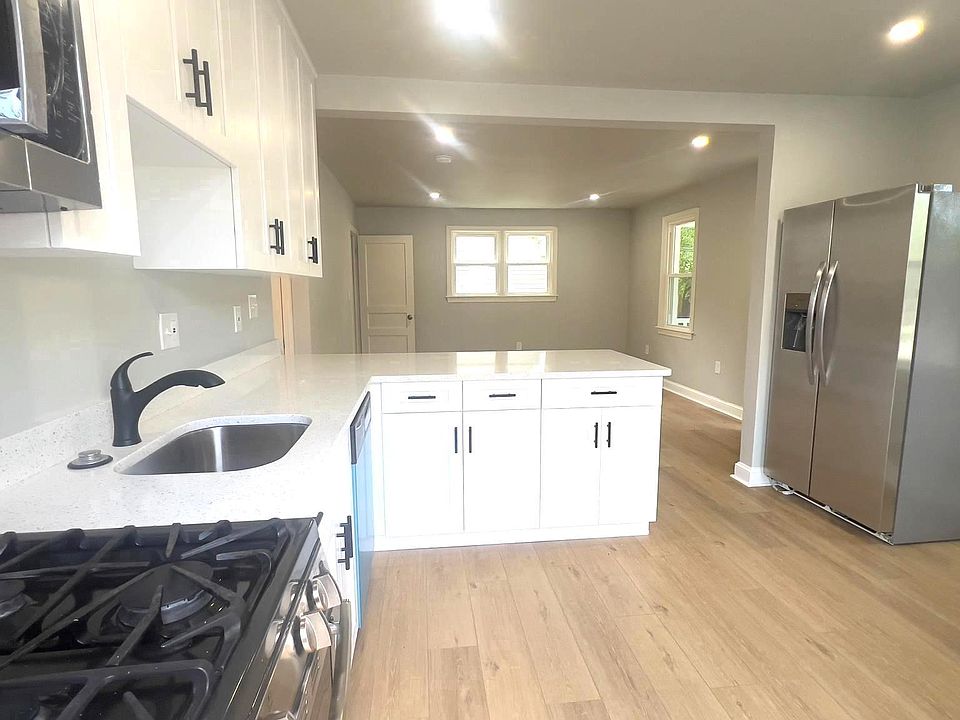 1st image of 4505 38th St