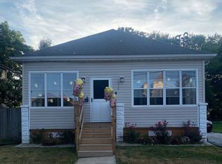 510 Campbell St, Valparaiso, IN 46385